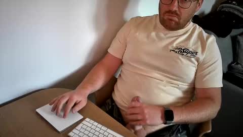 FloFrenchCurv288 online show from 04/12/26, 05:40