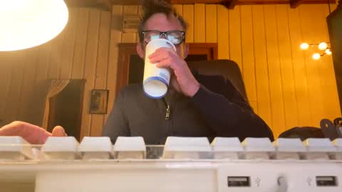 Snapshot of durakbrina chatting on 01/28/25, 11:50 Durakbrina online show from 01/28/25, 11:50