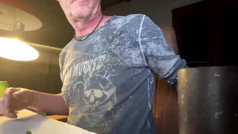 Snapshot of durakbrina chatting on 02/10/25, 03:35 Durakbrina online show from 02/10/25, 03:35