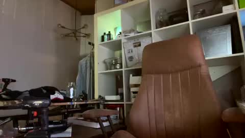 Snapshot of durakbrina chatting on 09/10/25, 01:27 Durakbrina online show from 09/10/25, 01:27