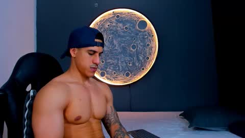 duran_dhikol1 online show from 11/26/25, 03:29