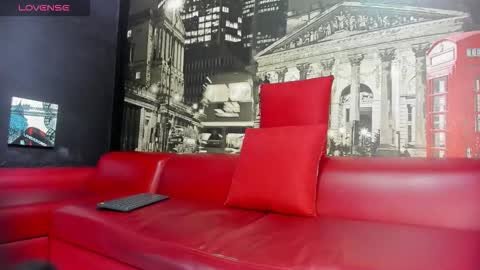 DUSAN  GREY online show from 03/19/26, 03:54