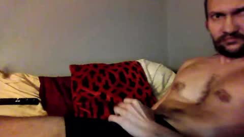 Snapshot of dusky118xxx chatting on 09/28/25, 03:45 dusky118xxx online show from 09/28/25, 03:45