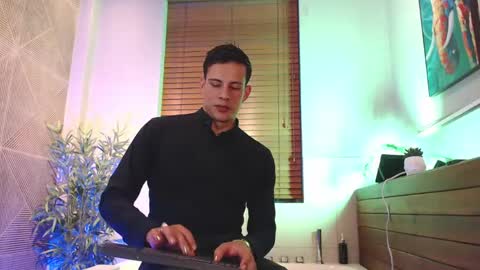 Dustin Sonne online show from 04/28/26, 04:06
