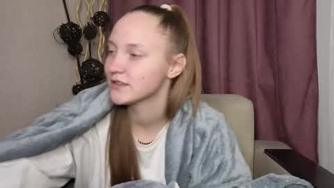 Snapshot of dustydeida chatting on 12/15/25, 08:13 Jenny online show from 12/15/25, 08:13