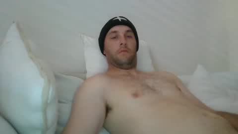 Snapshot of dustyroy09 chatting on 12/19/24, 11:14 dustyroy09 online show from 12/19/24, 11:14