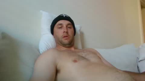 Snapshot of dustyroy09 chatting on 12/31/24, 12:00 dustyroy09 online show from 12/31/24, 12:00