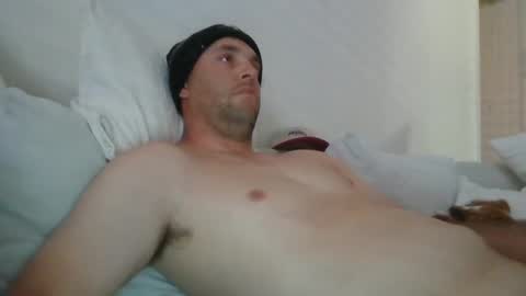 Snapshot of dustyroy09 chatting on 02/10/25, 11:23 dustyroy09 online show from 02/10/25, 11:23