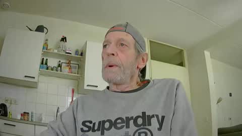 Snapshot of dutch_020 chatting on 10/29/25, 12:07 dutch_020 online show from 10/29/25, 12:07