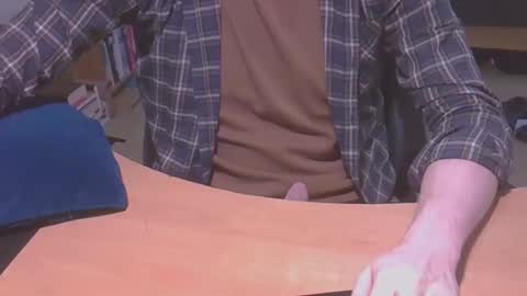 Snapshot of dutchcollegesub chatting on 12/17/24, 01:29 dutchcollegesub online show from 12/17/24, 01:29