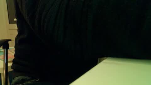 Snapshot of dutchgameboy chatting on 11/18/25, 08:02 dutchgameboy online show from 11/18/25, 08:02