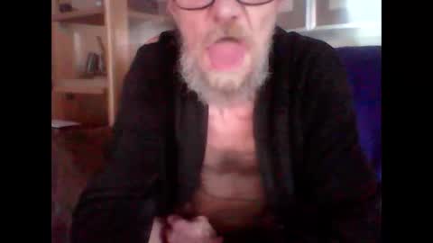 Snapshot of dutchpenis63 chatting on 01/21/25, 01:00 dutchpenis63 online show from 01/21/25, 01:00