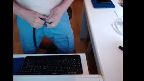 Snapshot of dutchpornking2 chatting on 06/12/26, 06:45 dutchpornking2 online show from 06/12/26, 06:45