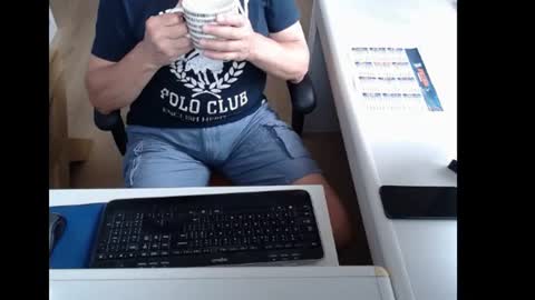 Snapshot of dutchpornking2 chatting on 06/17/26, 07:00 dutchpornking2 online show from 06/17/26, 07:00