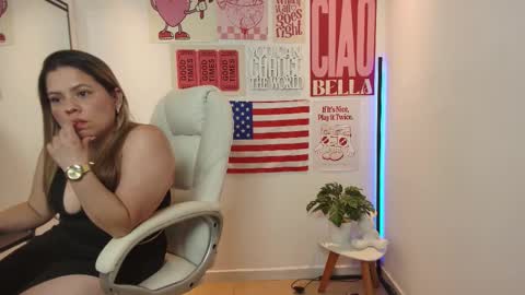 Snapshot of duullce69 chatting on 11/11/25, 07:03 Dulce online show from 11/11/25, 07:03