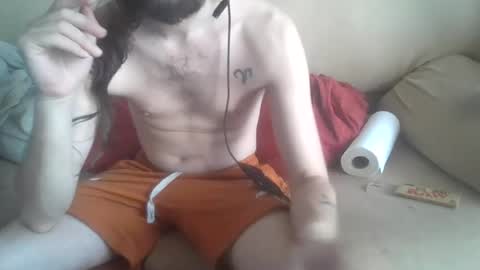 Snapshot of dv3nd3 chatting on 08/05/26, 10:40 dv3nd3 online show from 08/05/26, 10:40