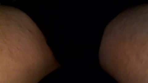 Snapshot of dveinz chatting on 06/25/26, 01:05 dveinz online show from 06/25/26, 01:05