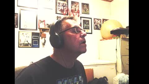 Snapshot of dwinmontana chatting on 12/20/25, 08:10 dwinmontana online show from 12/20/25, 08:10