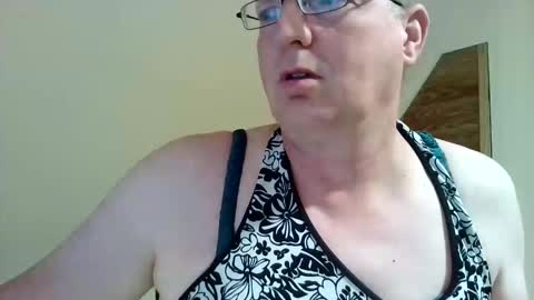 dwtsaskia80 online show from 10/21/25, 04:46