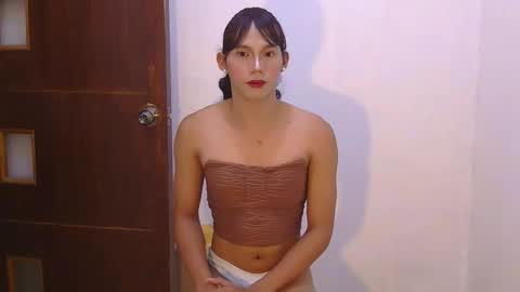 Snapshot of dy_namite chatting on 11/17/25, 06:03 dy_namite online show from 11/17/25, 06:03