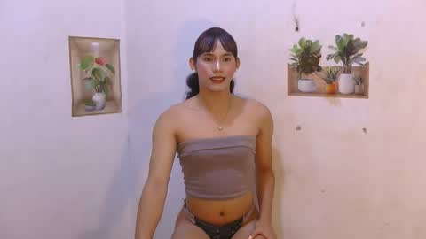 dy_namite online show from 05/12/26, 05:21