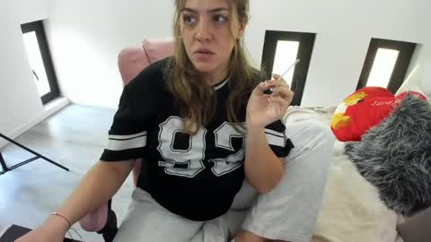 dayana online show from 05/19/26, 04:52