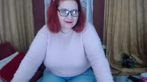 Snapshot of dyannelovee chatting on 02/14/26, 08:16 Dyanne online show from 02/14/26, 08:16