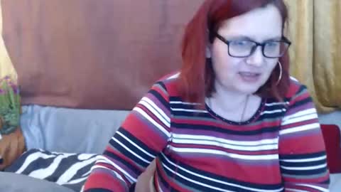 Snapshot of dyannelovee chatting on 04/04/26, 05:38 Dyanne online show from 04/04/26, 05:38