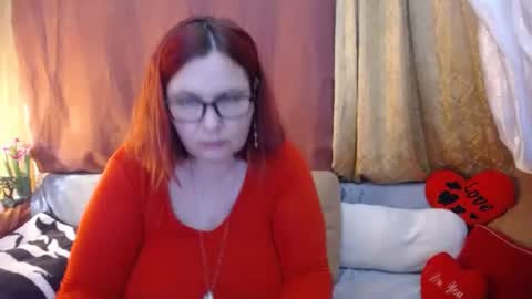 Snapshot of dyannelovee chatting on 05/18/26, 02:12 Dyanne online show from 05/18/26, 02:12