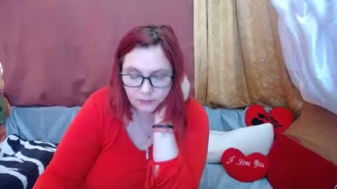 Snapshot of dyannelovee chatting on 05/20/26, 04:35 Dyanne online show from 05/20/26, 04:35