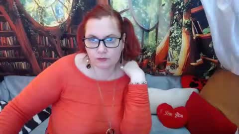 Snapshot of dyannelovee chatting on 05/23/26, 09:57 Dyanne online show from 05/23/26, 09:57