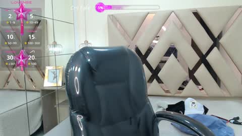 dyla_n18_ online show from 02/02/25, 09:45