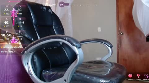 dyla_n18_ online show from 03/12/25, 12:10