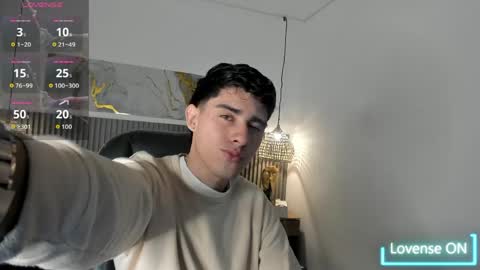 dyla_n18_ online show from 05/10/26, 09:09