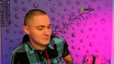 dylan_bold online show from 12/22/25, 08:22