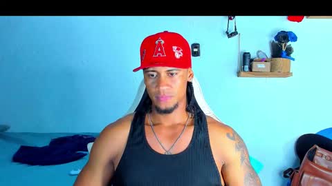 Snapshot of dylan_jake1 chatting on 01/13/26, 12:27 Dylan online show from 01/13/26, 12:27