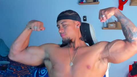 Snapshot of dylan_jake1 chatting on 03/05/26, 01:01 Dylan online show from 03/05/26, 01:01