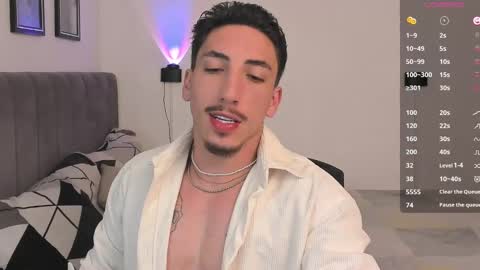 Snapshot of dylan_spencer chatting on 02/21/25, 11:32 Bryan model independient online show from 02/21/25, 11:32