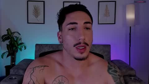 Bryan model independient online show from 03/11/26, 12:38