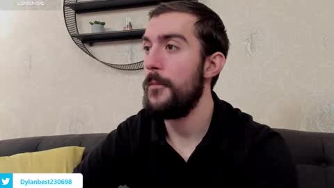 Snapshot of dylan_starxx chatting on 12/20/25, 01:34 Dylan online show from 12/20/25, 01:34