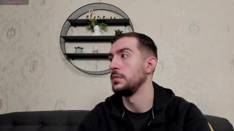 Snapshot of dylan_starxx chatting on 02/23/26, 04:32 Dylan online show from 02/23/26, 04:32