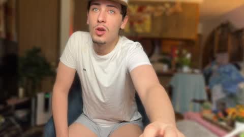 Snapshot of dylandaniel69 chatting on 10/13/25, 07:36 Dylan Daniel 7.8 online show from 10/13/25, 07:36