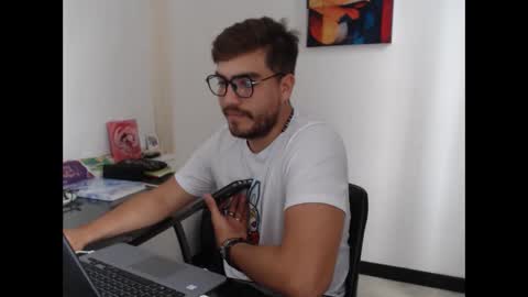 Snapshot of dylanhot10 chatting on 12/02/24, 07:16 dylanhot10 online show from 12/02/24, 07:16