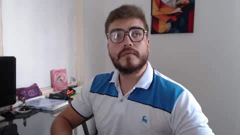 Snapshot of dylanhot10 chatting on 01/17/25, 07:49 dylanhot10 online show from 01/17/25, 07:49