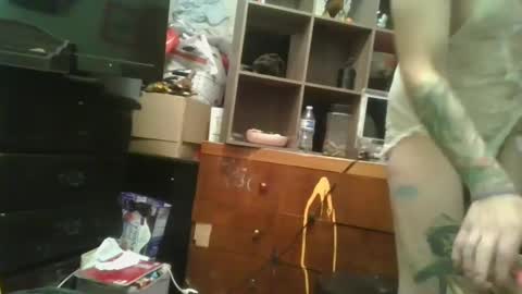 Snapshot of dylanjowelch chatting on 01/08/25, 07:03 Aurora online show from 01/08/25, 07:03