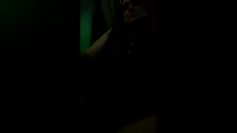 Snapshot of dylanjowelch chatting on 01/14/26, 10:21 Aurora online show from 01/14/26, 10:21