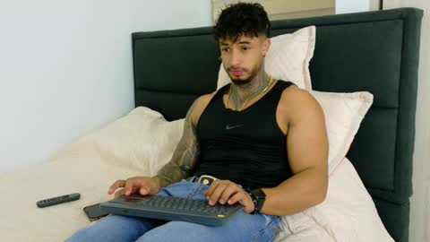 Snapshot of dylanrivera_ chatting on 03/22/26, 02:04 Dylan Rivera online show from 03/22/26, 02:04