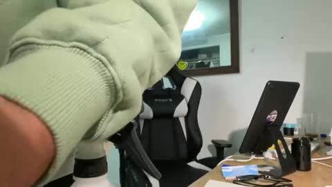 Snapshot of dylansdick90 chatting on 12/19/24, 12:45 Dylans A Dick online show from 12/19/24, 12:45