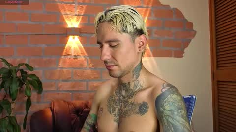 D Y L A N online show from 10/18/25, 09:26