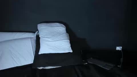 Snapshot of dylanwhite23 chatting on 11/11/25, 03:17 ---DYLAN--- online show from 11/11/25, 03:17